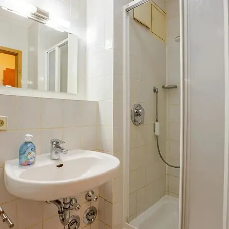 Moderne Einraumwohnung In Mit Netflix Zugang Apartment *